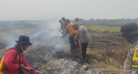 Polda Jambi Cek dan Tangani Karhutla di Sungai Aur, Luas Lahan Terbakar Capai 20 Hektare